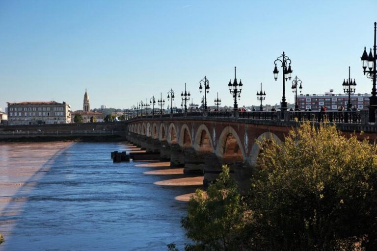 Viajar a Burdeos – Importante ciudad de Francia y reconocida por su vino