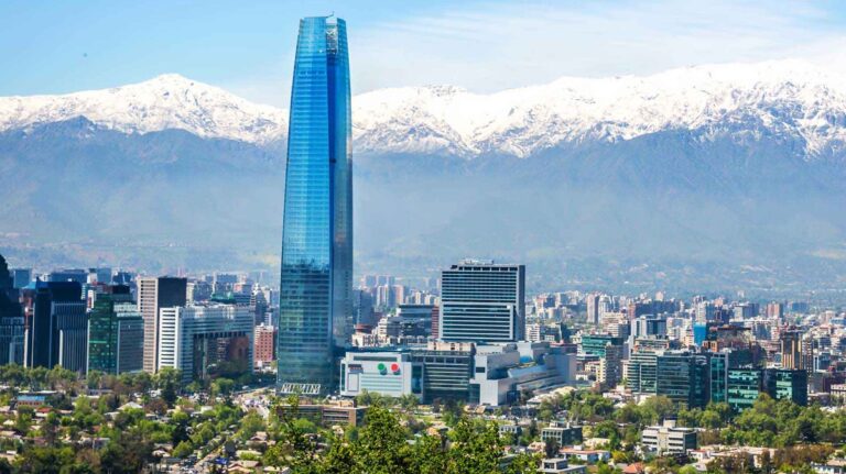 Que ver en Santiago de Chile? Naturaleza y urbanismo en un solo lugar