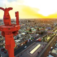 Chimalhuacán ciudad mexico estatua guerrero